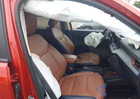 2022 Ford Maverick Lariat z USA, uszkodzony, nr VIN 3FTTW8E31NRA22111